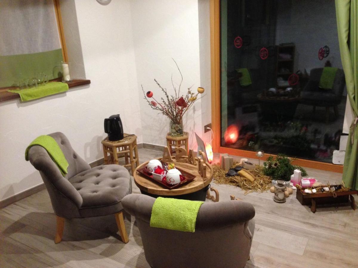 Mi Casa Tu Casa Bed and Breakfast Brusson Eksteriør billede