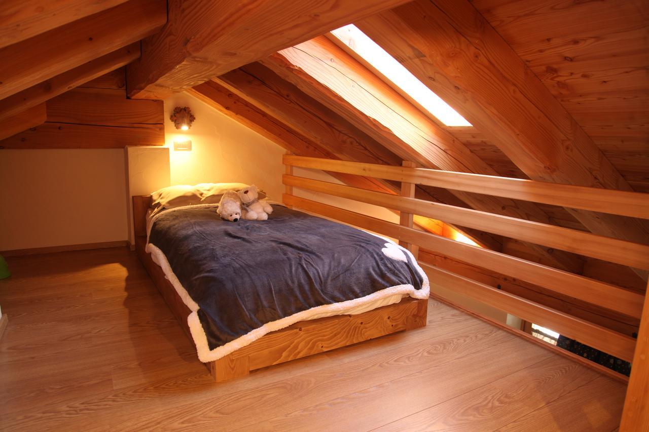 Mi Casa Tu Casa Bed and Breakfast Brusson Eksteriør billede